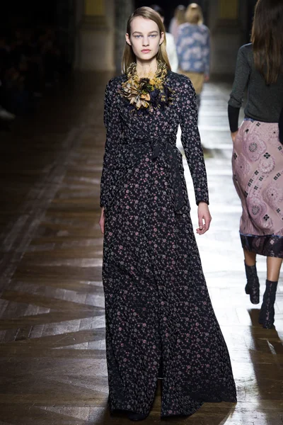 Look 52